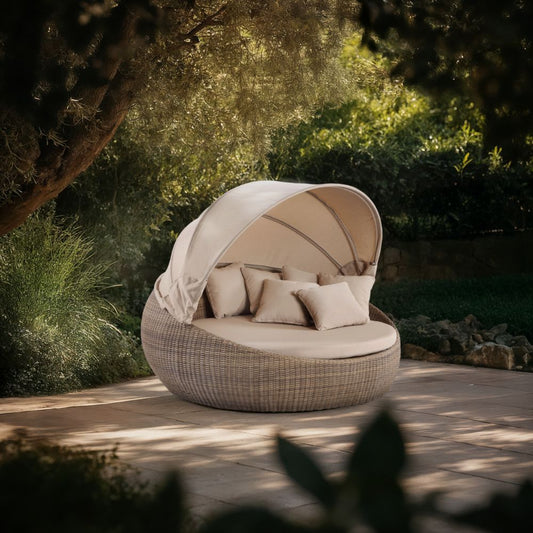 Large Newport Outdoor Wicker Round Daybed with Canopy