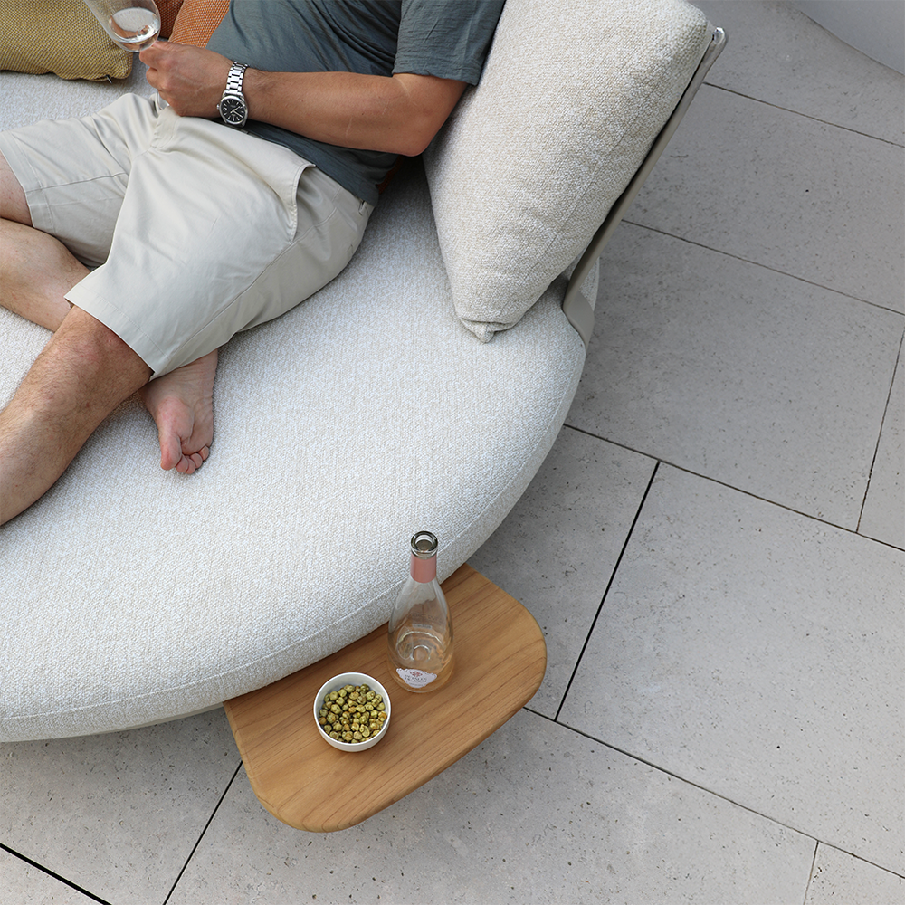 Aspen Outdoor Round Aluminium Daybed